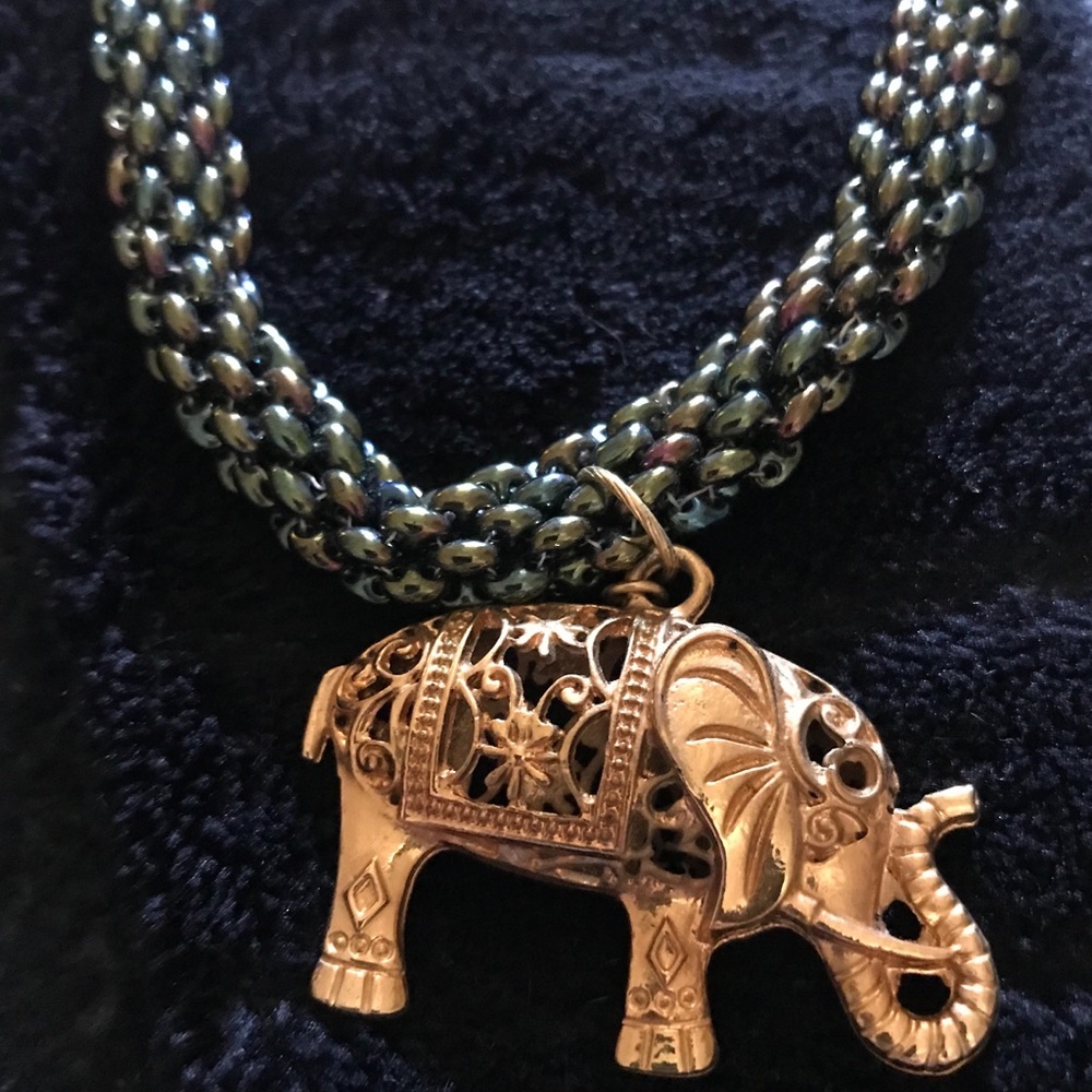 Tibetan Necklase green litmus beads w/golden touch